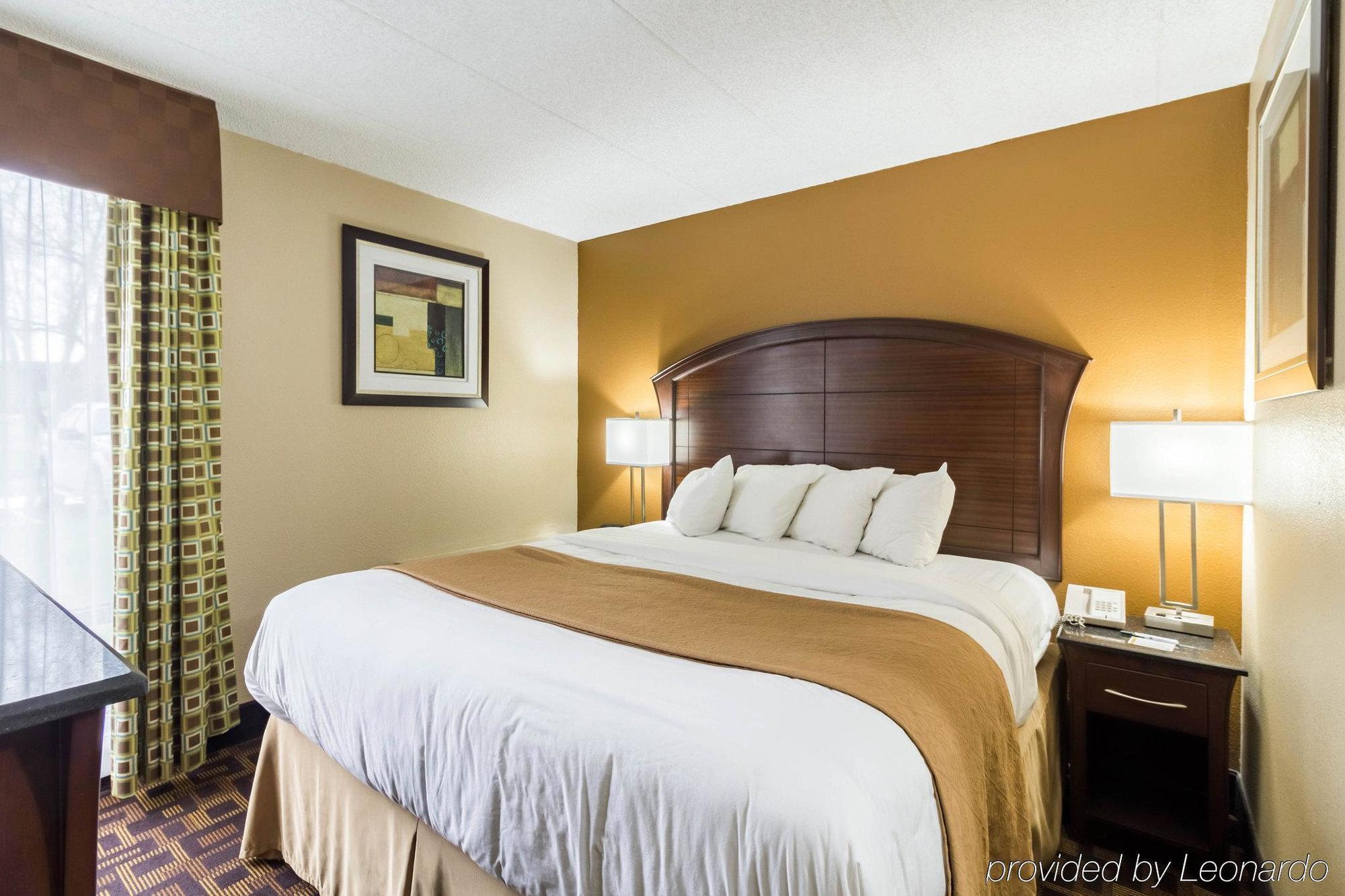 Quality Inn And Suites - Arden Hills מראה חיצוני תמונה