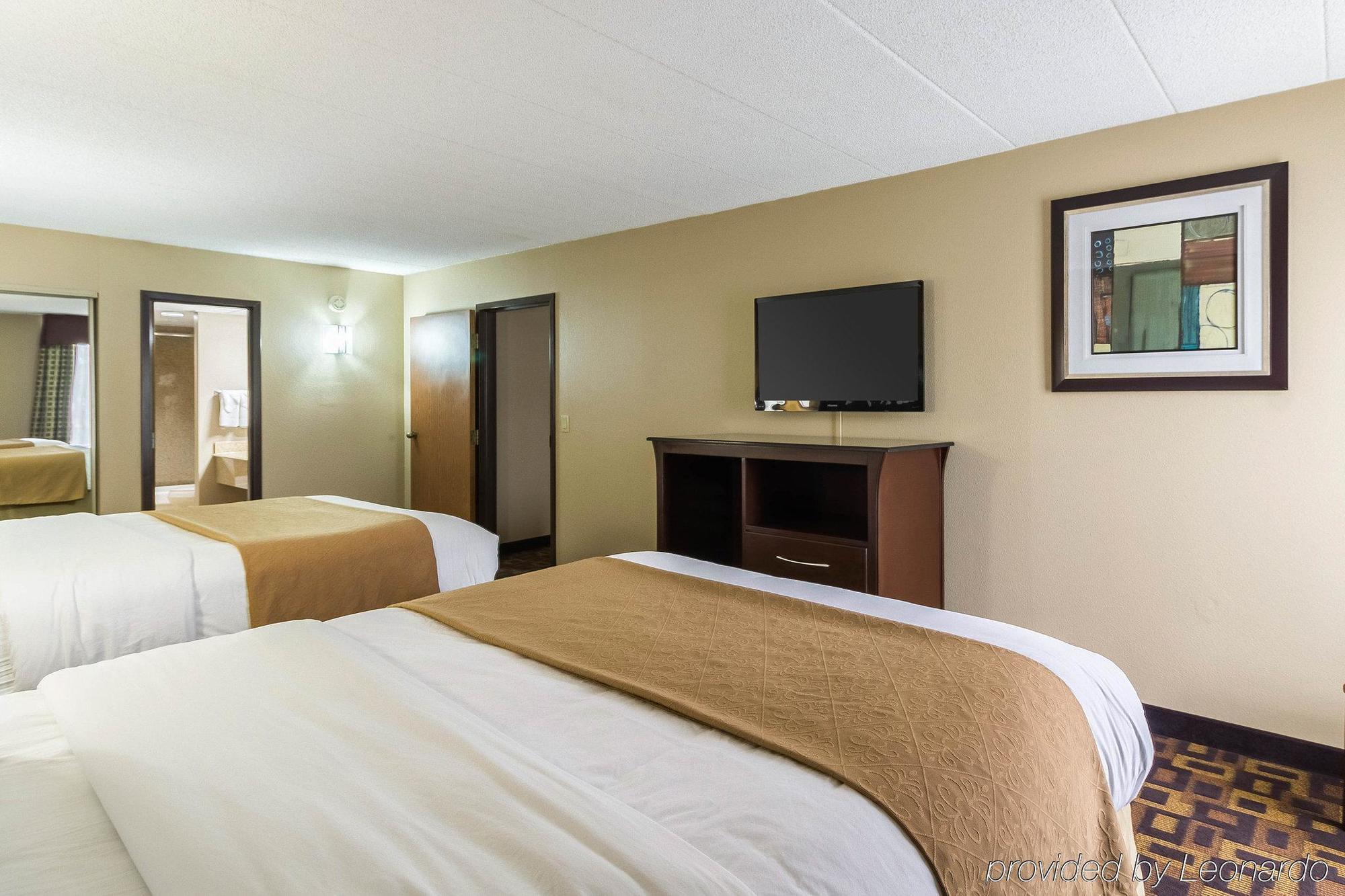 Quality Inn And Suites - Arden Hills מראה חיצוני תמונה